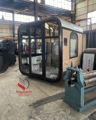 کافه سیار لوکس و شیشه ای با قابلیت تغییر رنگ و طرح